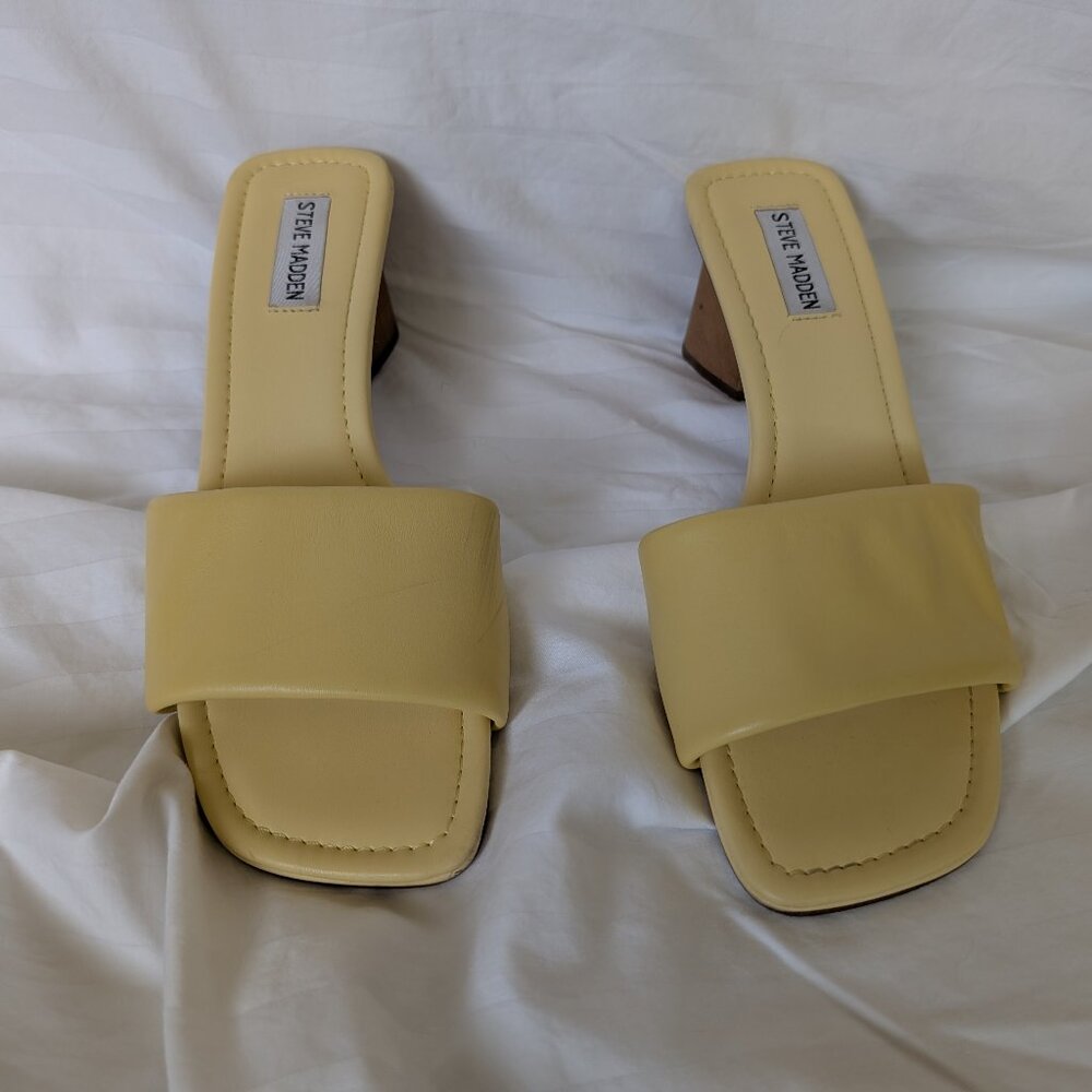 Steve Madden yellow slip on heels / Size 9.5
